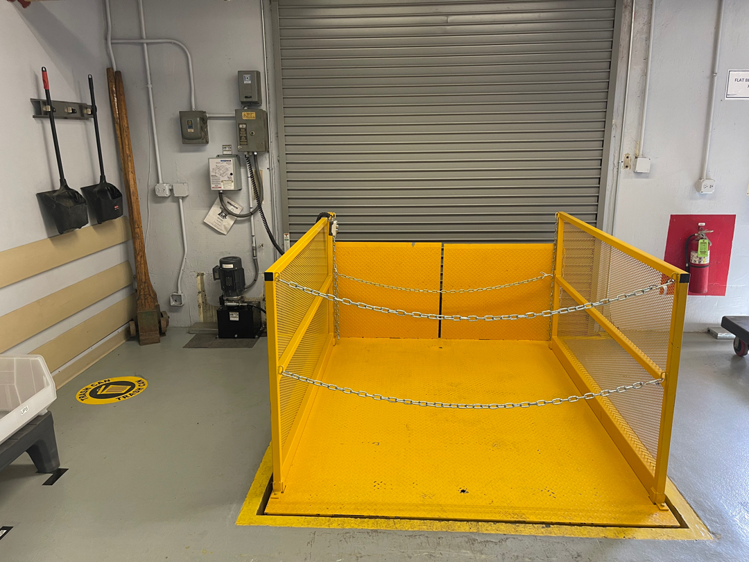 Yellow Dock Lift At Northwestern Hospital