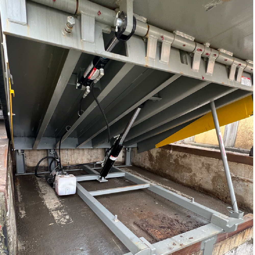 Inside Of Hydraulic Dock Leveler